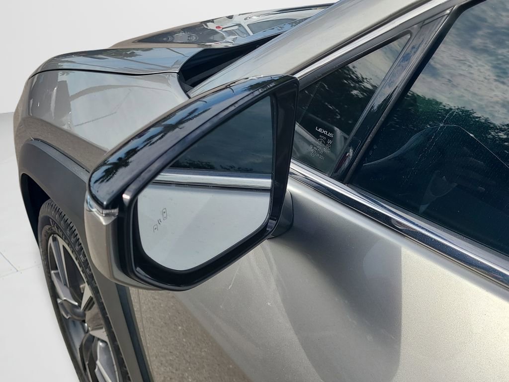 Used 2019 Lexus UX 200 w/ Accessory Package 2 FWD image 28