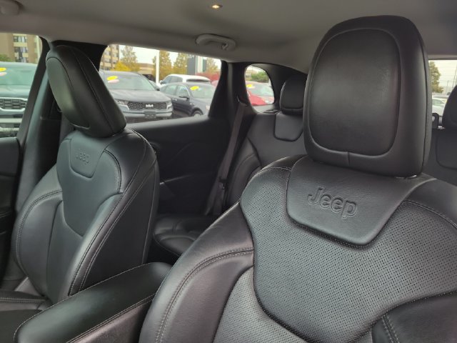Used 2021 Jeep Cherokee Latitude Lux AWD/4WD image 16