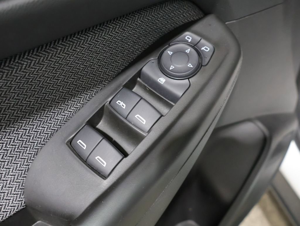 Used 2025 Chevrolet TrailBlazer LT AWD/4WD image 14