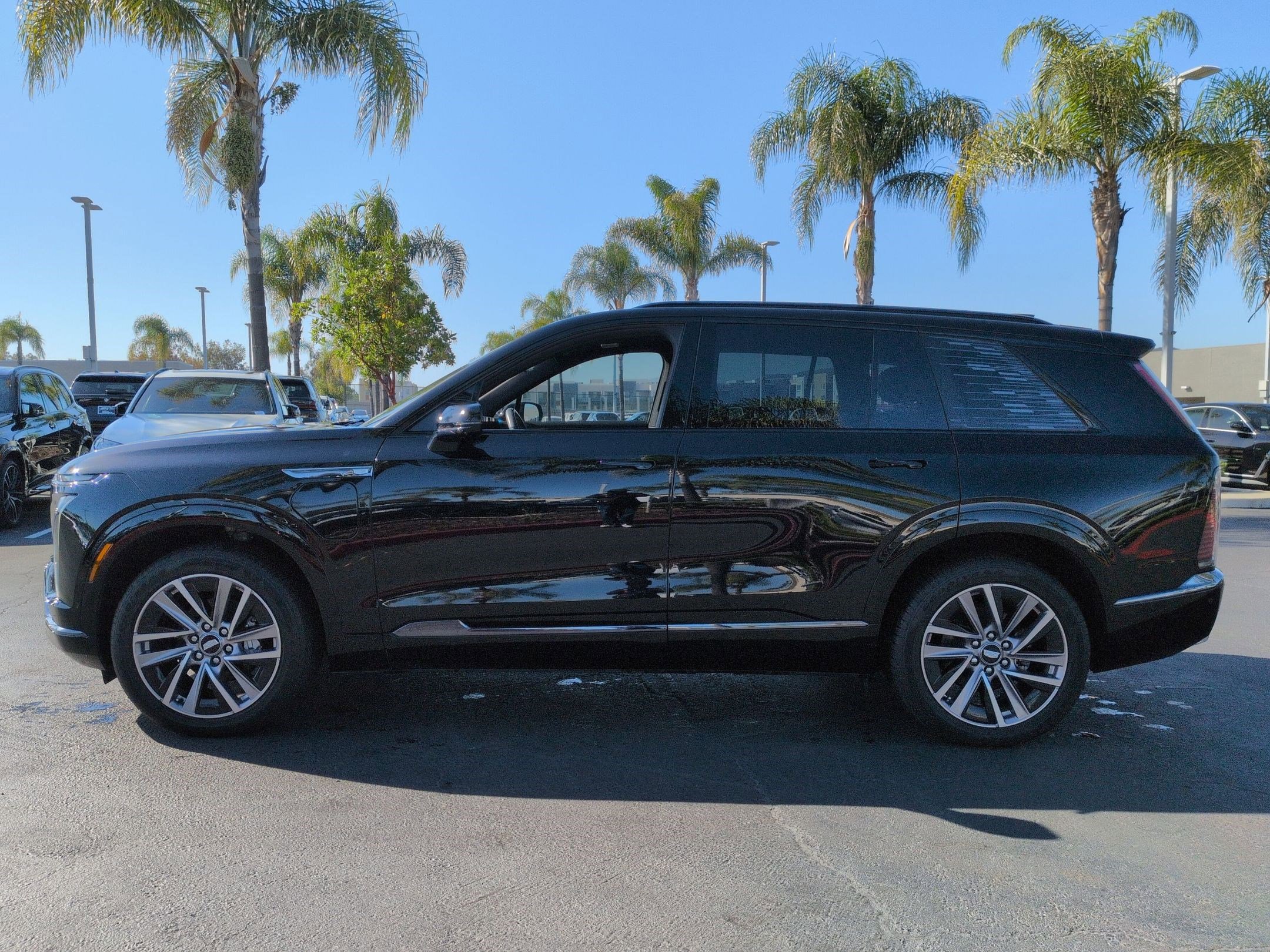 Used 2026 Cadillac Vistiq Sport w/ LPO, Floor Liner Package AWD/4WD image 7