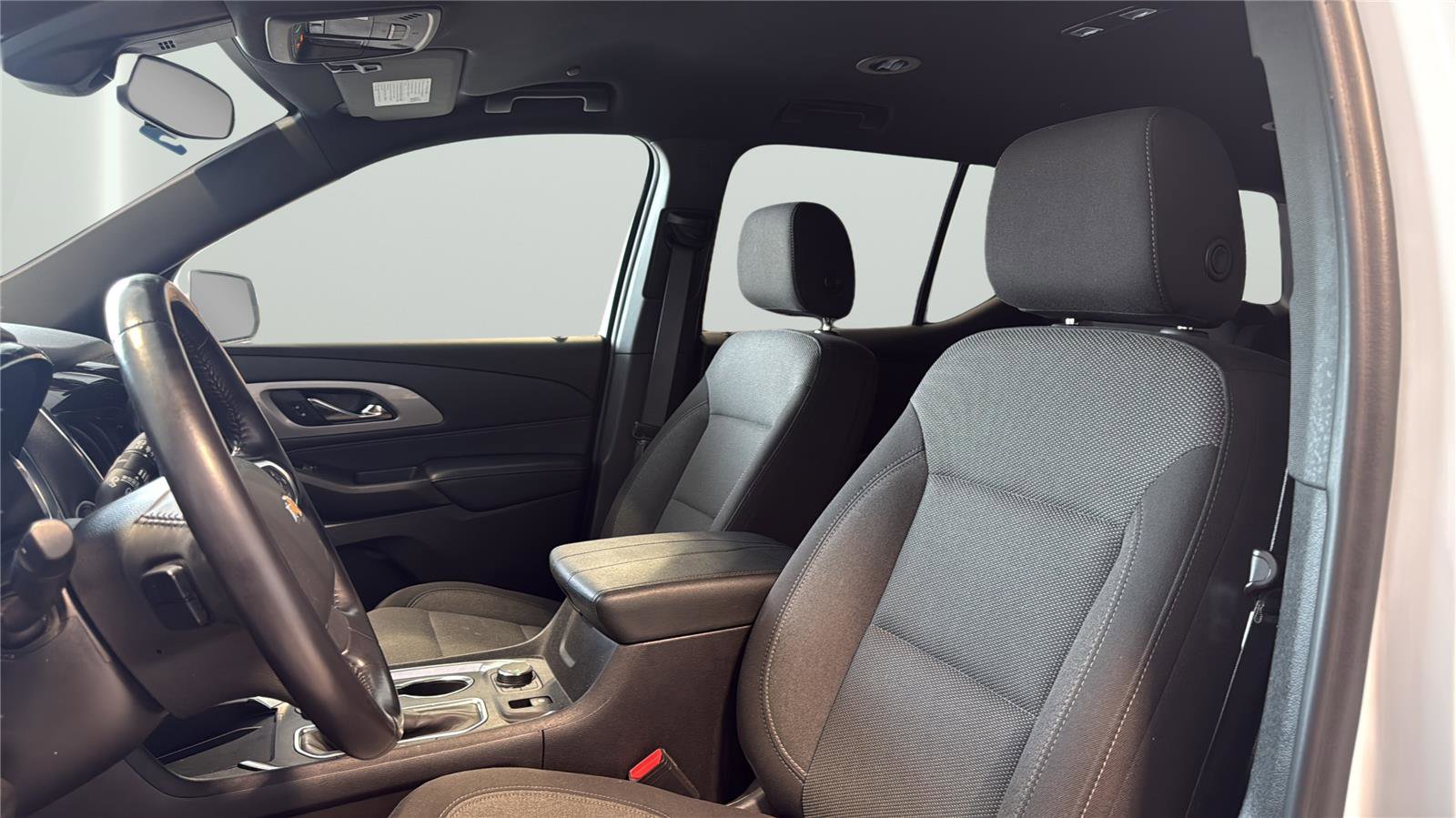 Used 2022 Chevrolet Traverse LT image 10