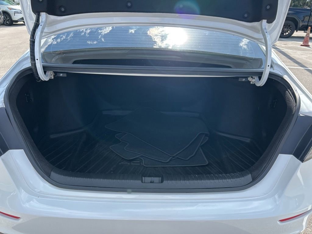 Used 2025 Honda Accord SE image 47