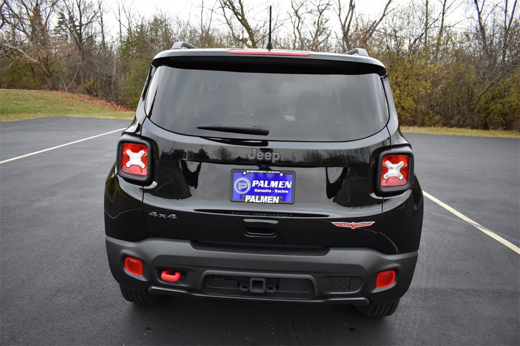 Used 2022 Jeep Renegade Trailhawk w/ Trailer Tow Group image 7