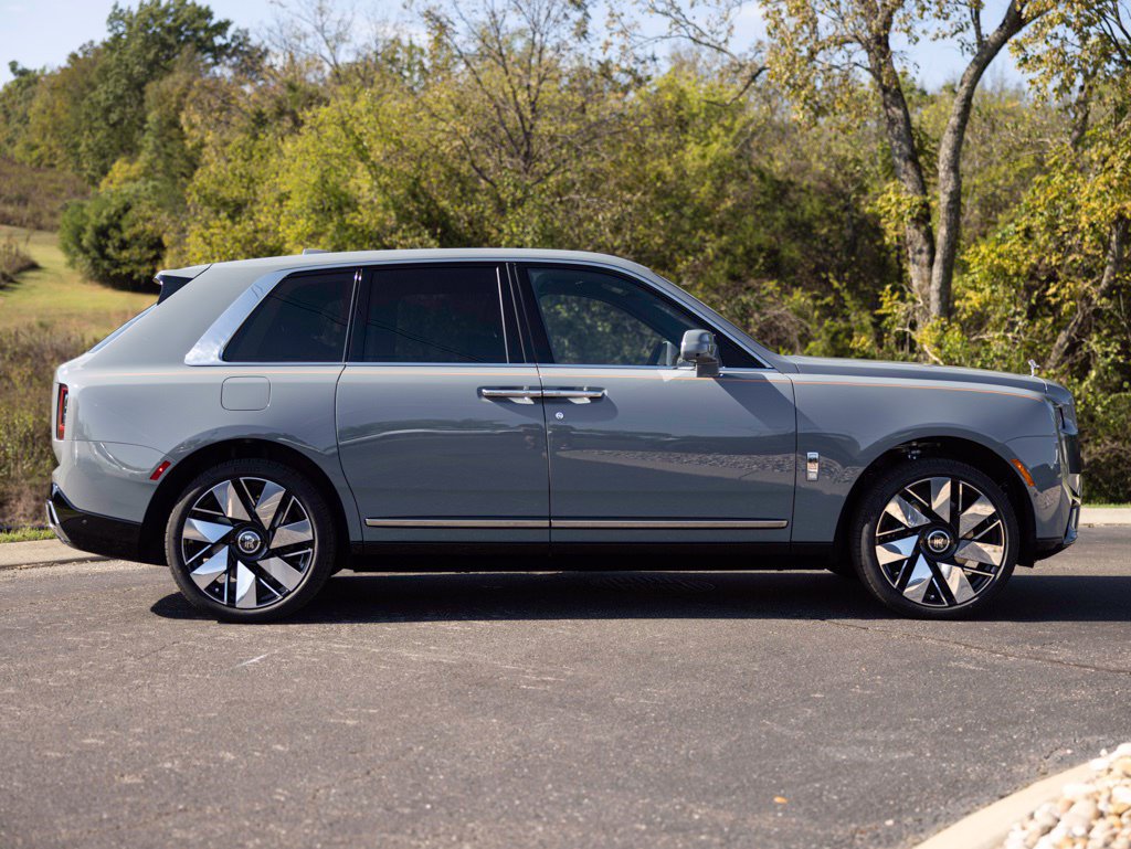 New 2027 Rolls-Royce Cullinan AWD/4WD image 10