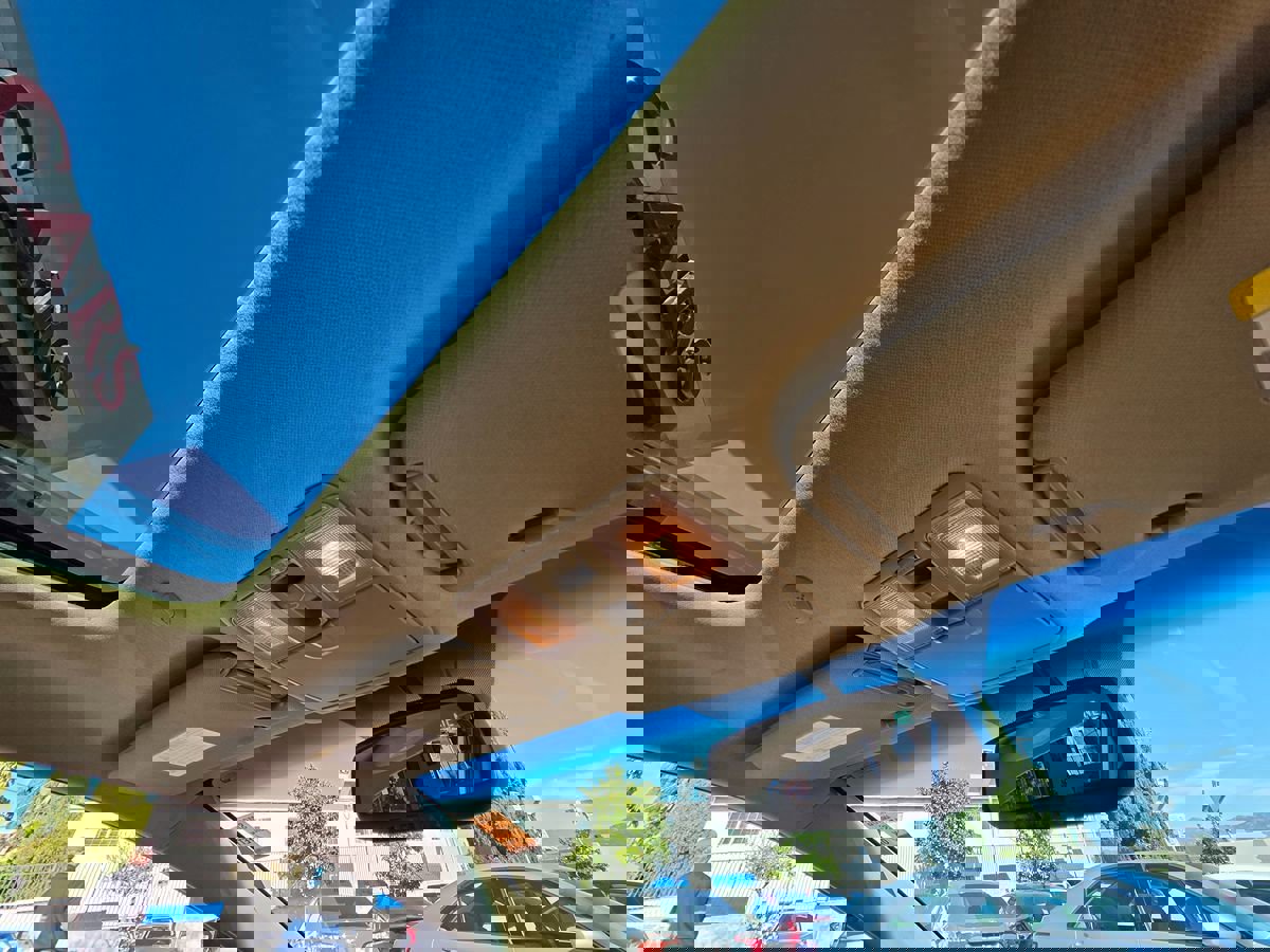 Used 2012 Hyundai Elantra Limited w/ Technology Pkg 5 image 17