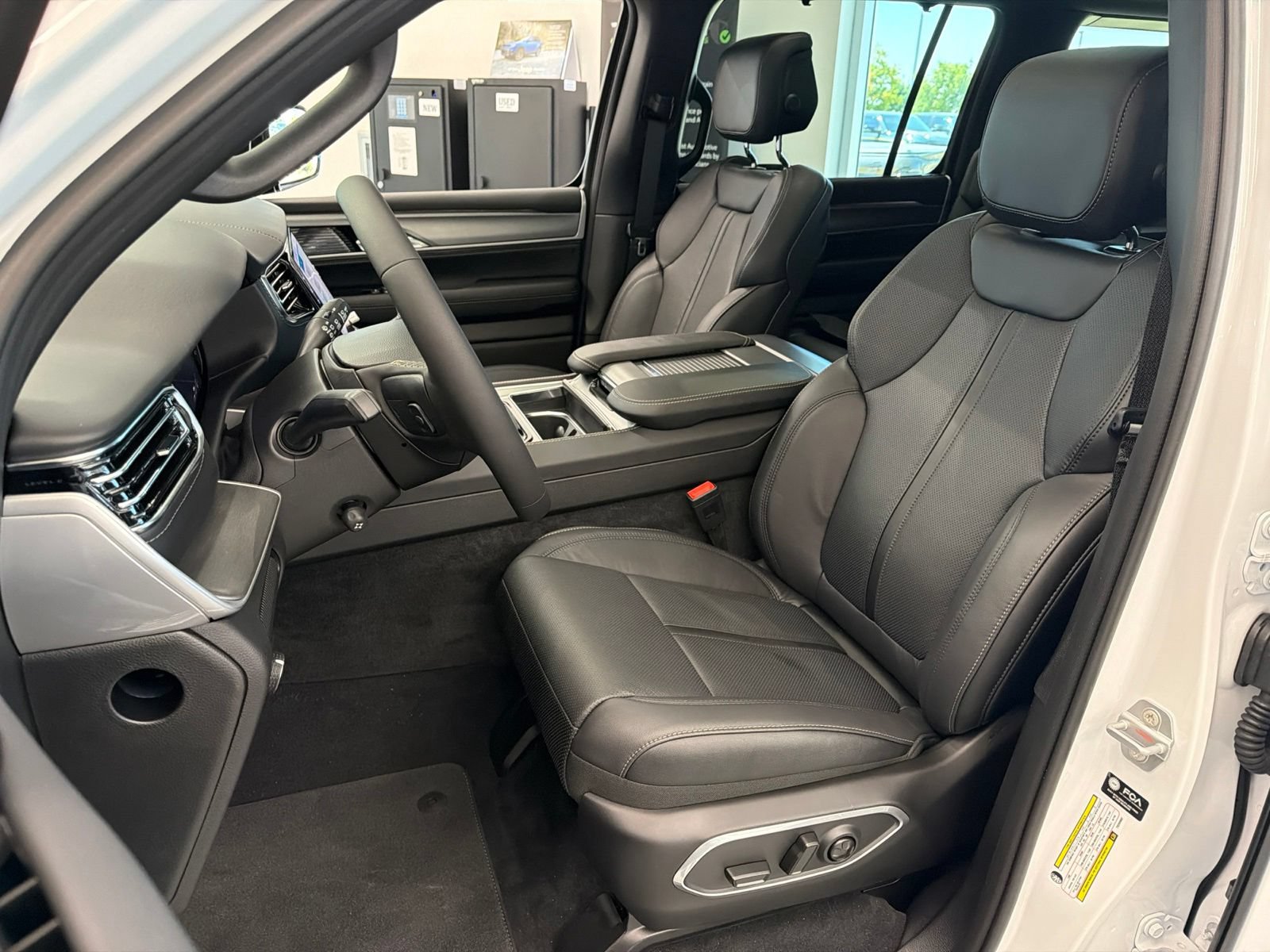 New 2026 Jeep Grand Wagoneer Limited AWD/4WD image 14
