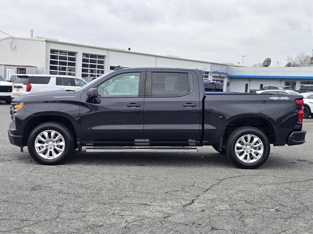 Used 2023 Chevrolet Silverado 1500 Custom image 23