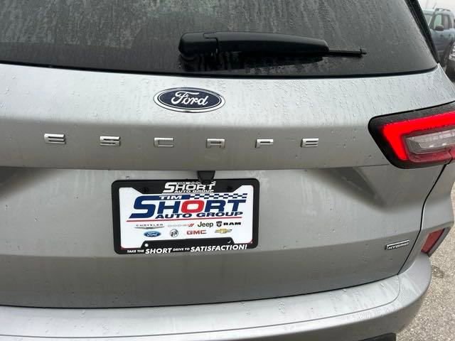 Used 2024 Ford Escape ST-Line w/ Equipment Group 301A FWD image 5