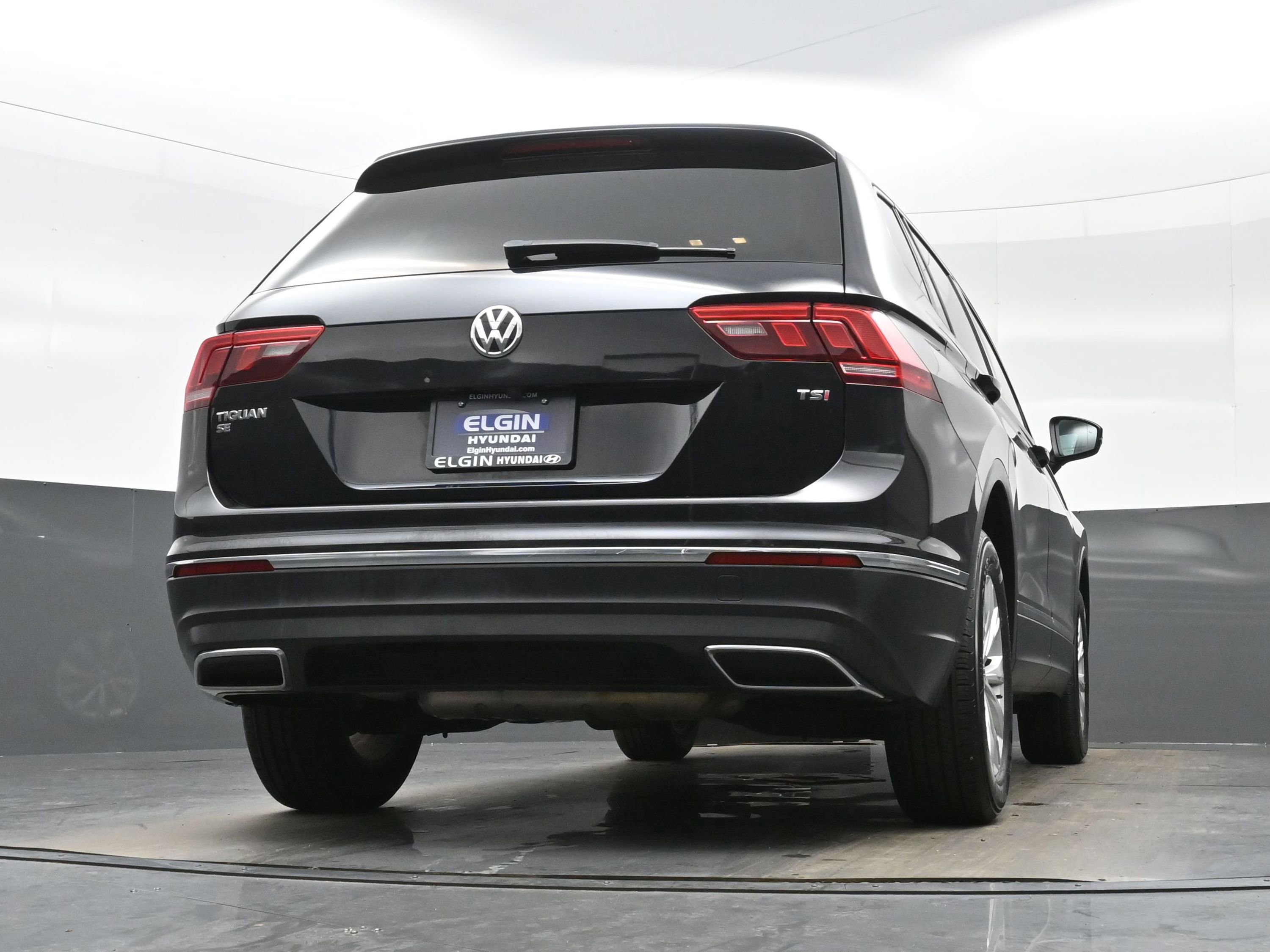 Used 2018 Volkswagen Tiguan SE image 30