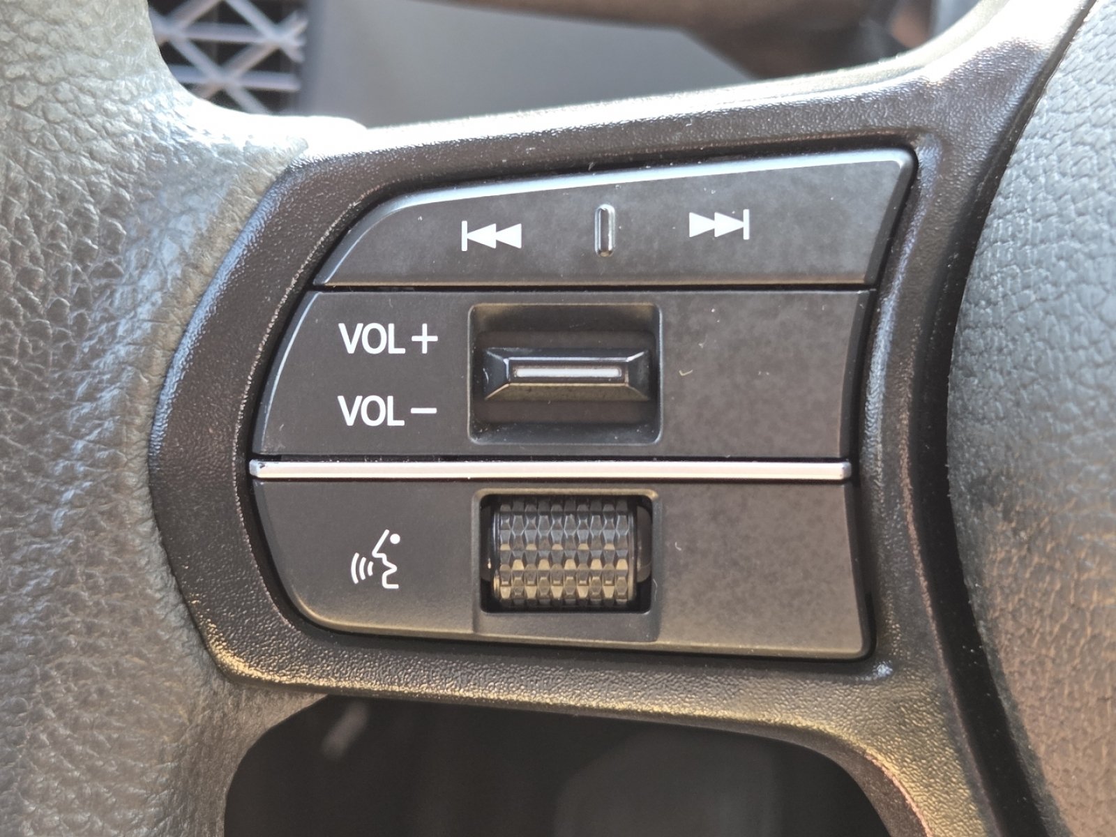 Used 2024 Honda Accord EX image 12
