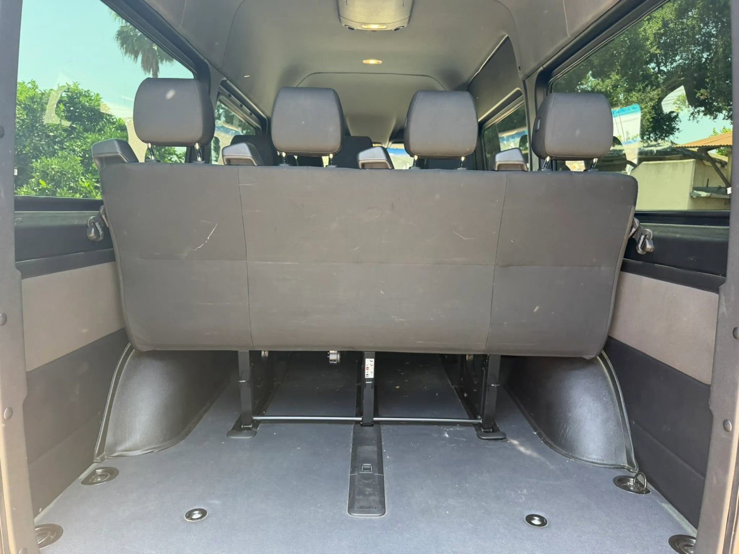 Used 2019 Mercedes-Benz Sprinter 2500 image 12