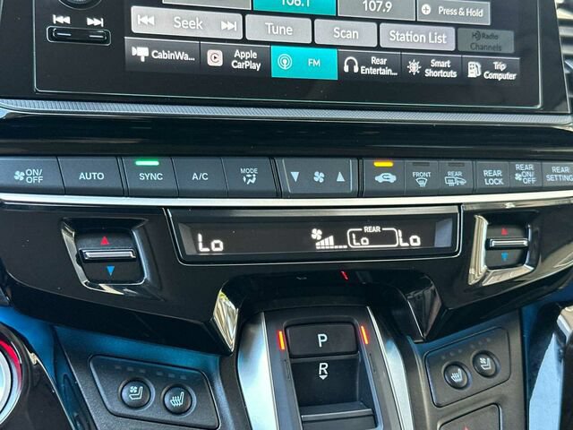Used 2025 Honda Odyssey Elite image 24