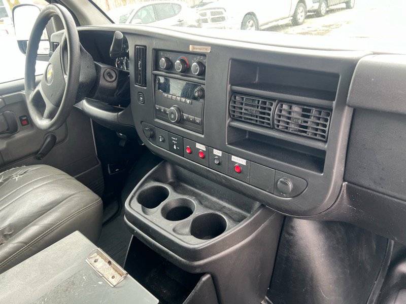 Used 2013 Chevrolet Express 2500 image 11