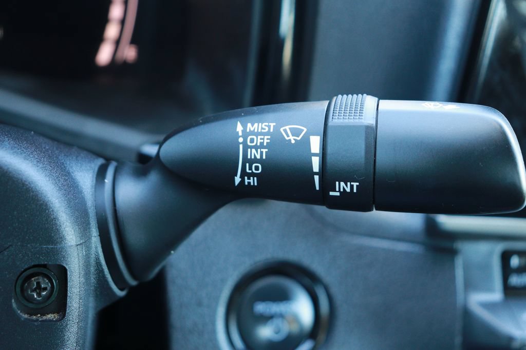 Used 2025 Toyota Camry SE FWD image 26