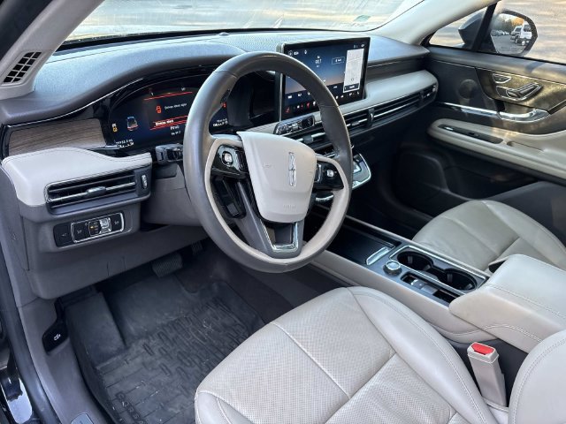 Used 2024 Lincoln Corsair Reserve w/ Equipment Group 201A AWD/4WD image 12