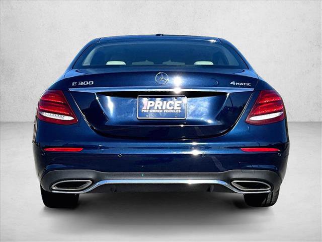 Used 2017 Mercedes-Benz E 300 4MATIC image 4