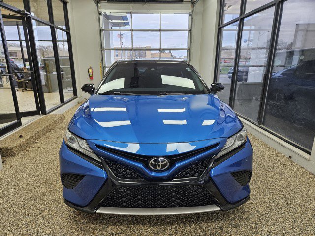 Used 2018 Toyota Camry XSE image 6