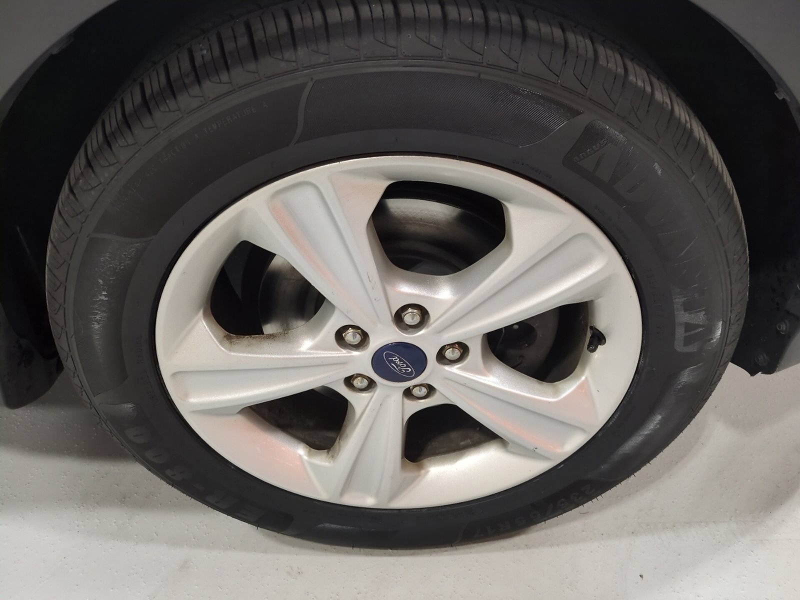 Used 2015 Ford Escape SE w/ Equipment Group 201A FWD image 9