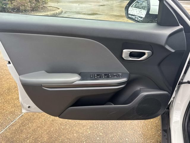 Used 2025 Kia K4 FWD image 25