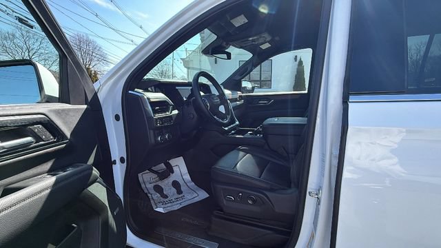 Certified 2025 GMC Yukon XL Denali AWD/4WD image 15