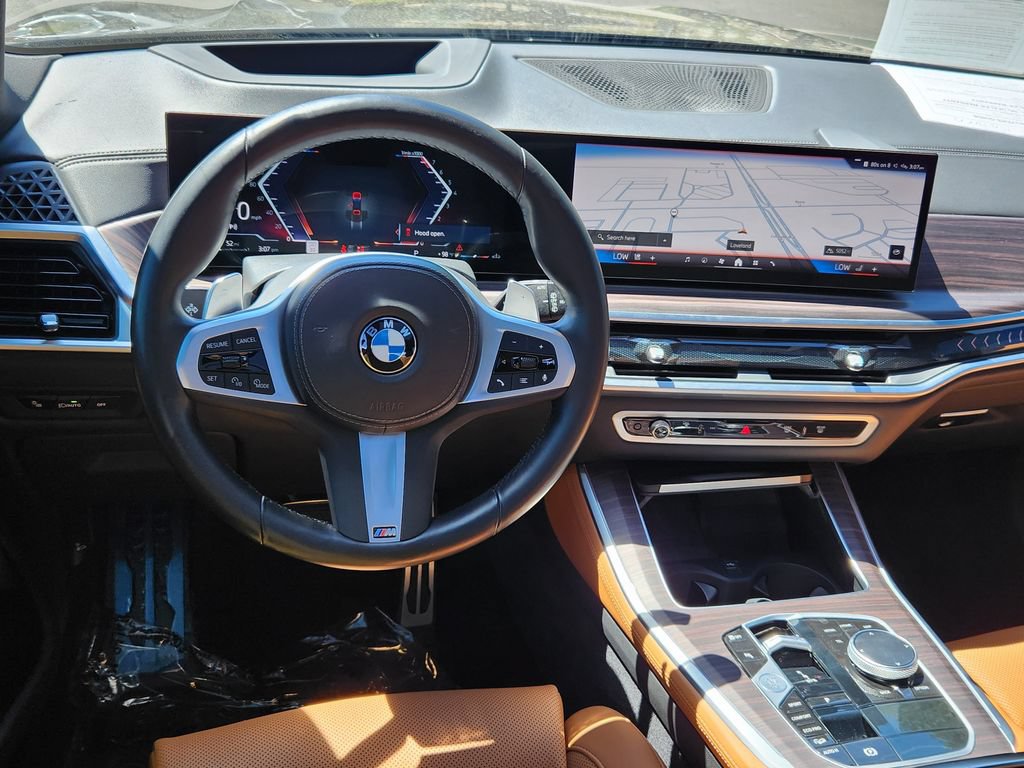 Used 2024 BMW X5 xDrive40i w/ M Sport Package AWD/4WD image 9