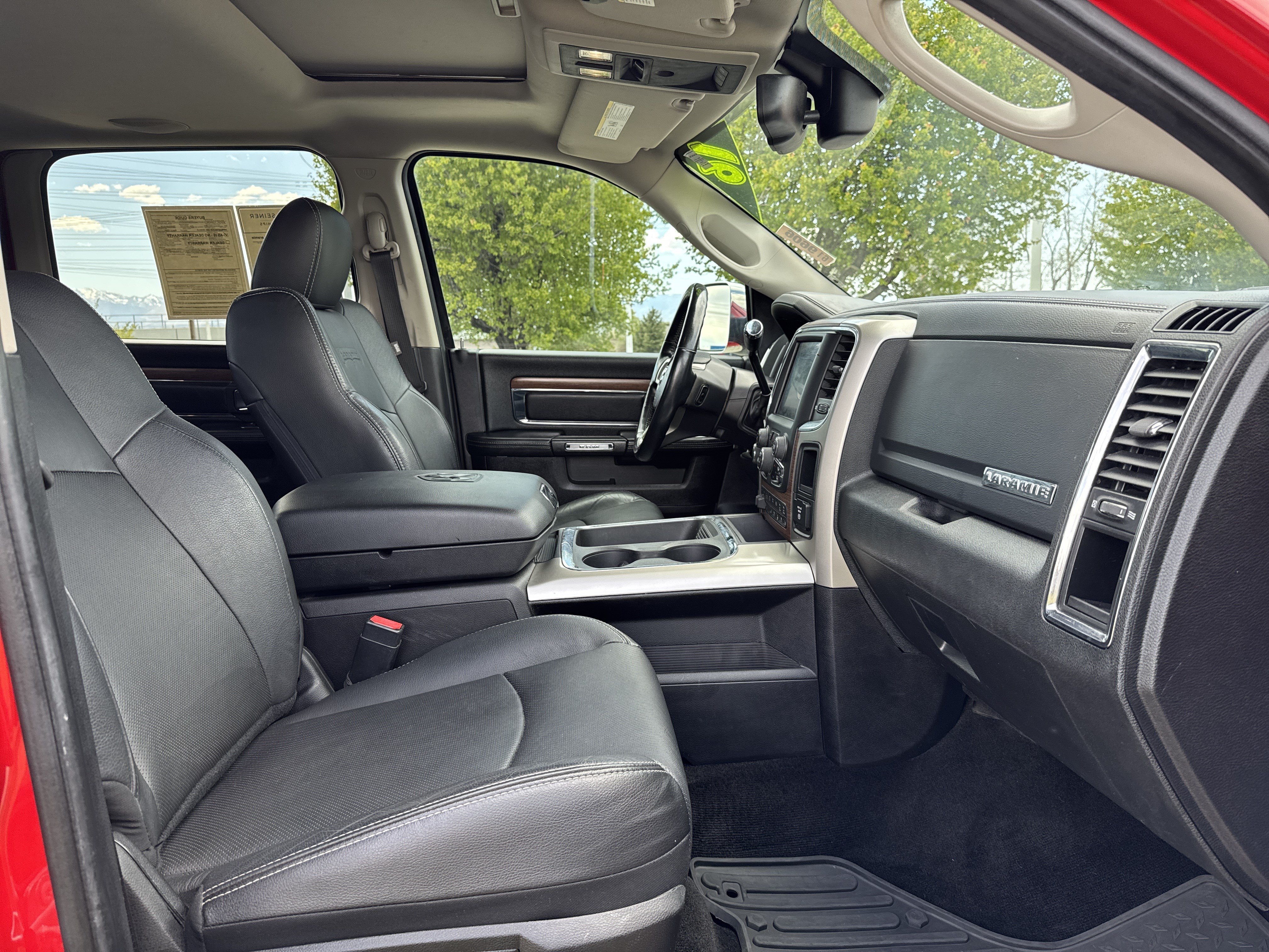 Used 2016 RAM 2500 Laramie w/ Convenience Group AWD/4WD image 21
