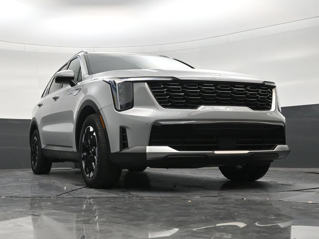 Used 2025 Kia Sorento S w/ Panoramic Sunroof Package FWD image 26