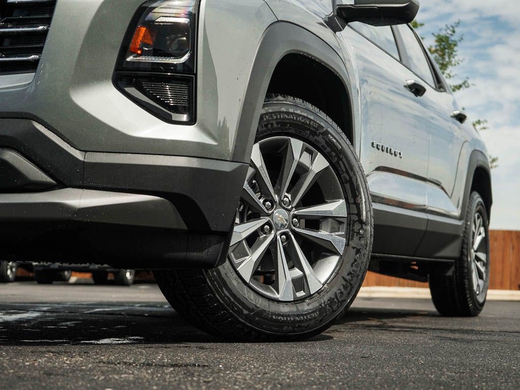New 2027 Chevrolet Equinox LT FWD image 6