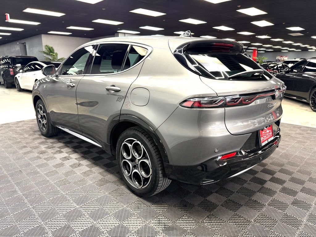 Used 2024 Alfa Romeo Tonale Ti AWD/4WD image 11