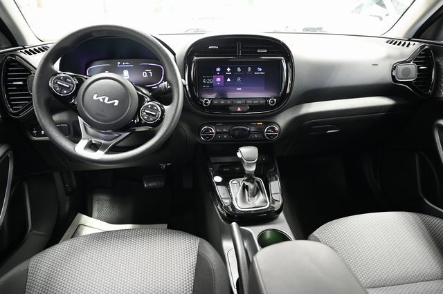 Used 2023 Kia Soul S image 13