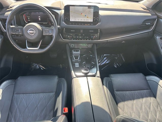 Used 2022 Nissan Rogue Platinum w/ Head-Up Display Package image 9