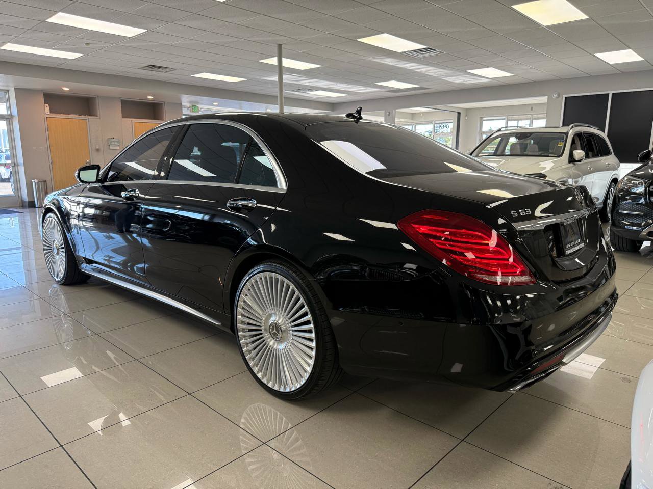 Used 2015 Mercedes-Benz S 63 AMG 4MATIC Sedan image 6