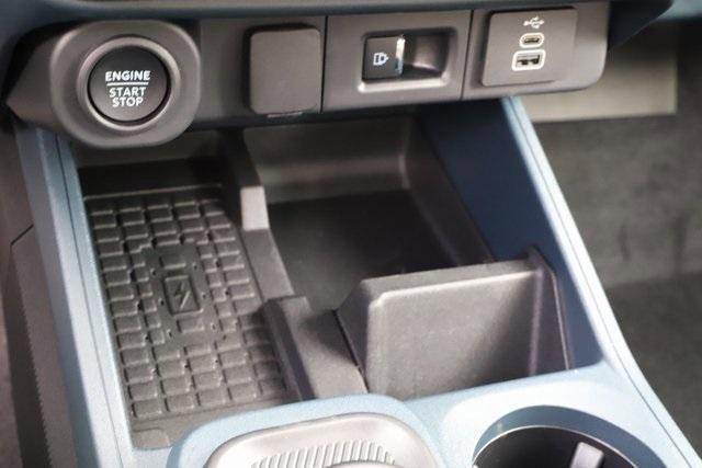 New 2025 Ford Maverick Lariat w/ 4K Tow Package image 30