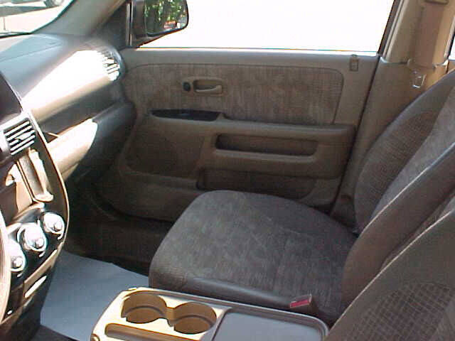 Used 2004 Honda CR-V LX image 14