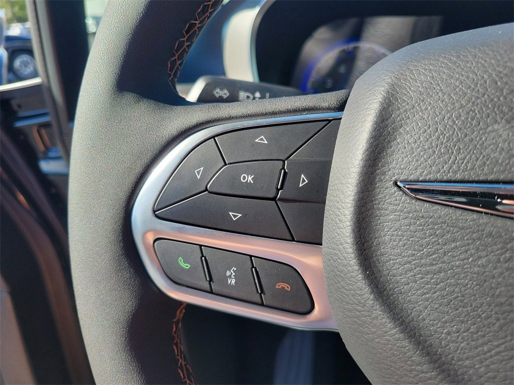 New 2026 Chrysler Pacifica Pinnacle image 30