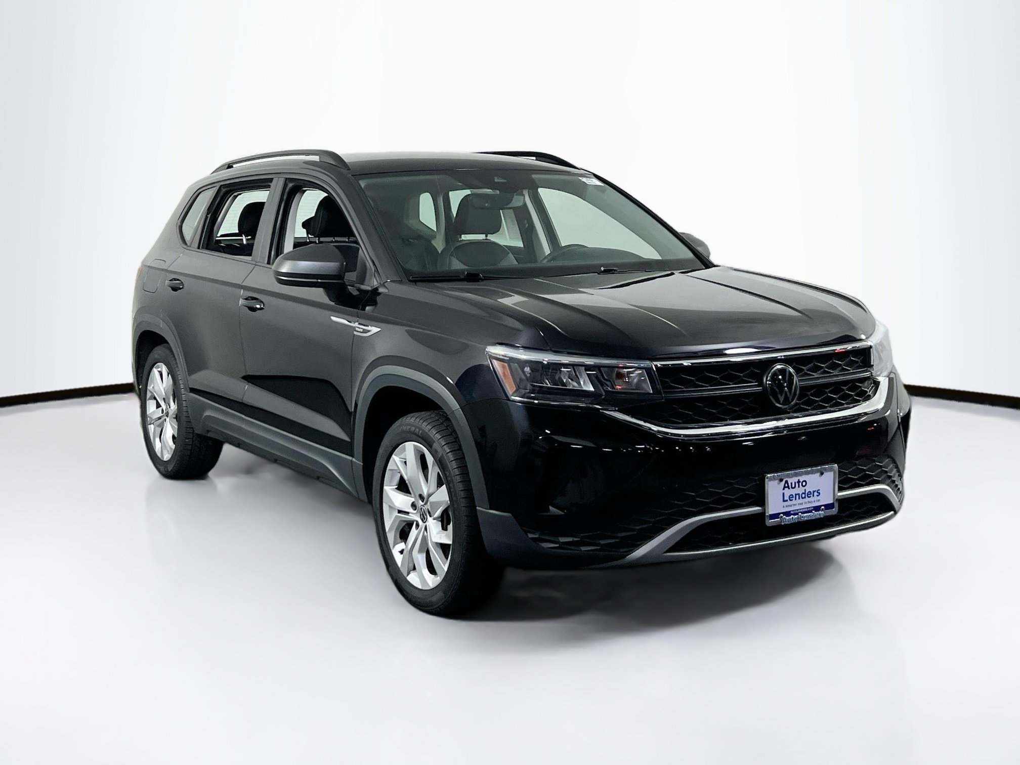 Used 2023 Volkswagen Taos S image 3