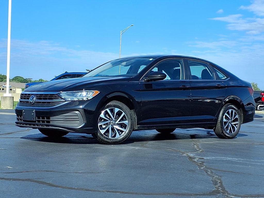 Used 2024 Volkswagen Jetta S FWD image 2