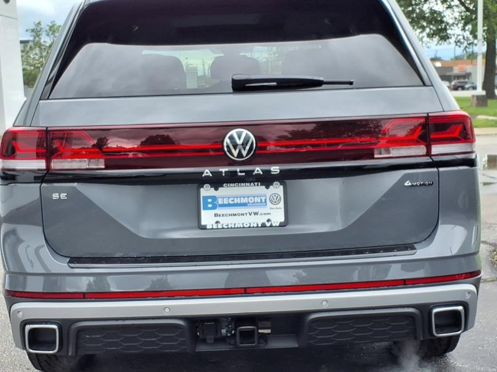 New 2025 Volkswagen Atlas Peak Edition SE image 25