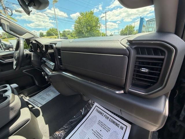 Certified 2023 Chevrolet Silverado 1500 LT AWD/4WD image 38