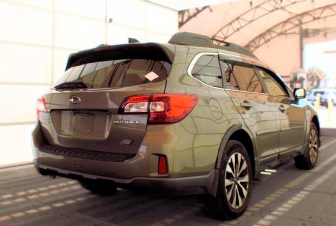 Used 2016 Subaru Outback 2.5i Limited AWD/4WD image 2
