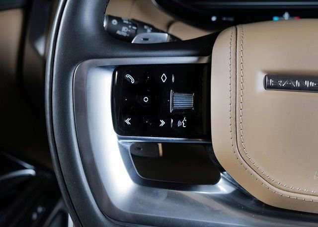 Used 2023 Land Rover Range Rover SE image 17