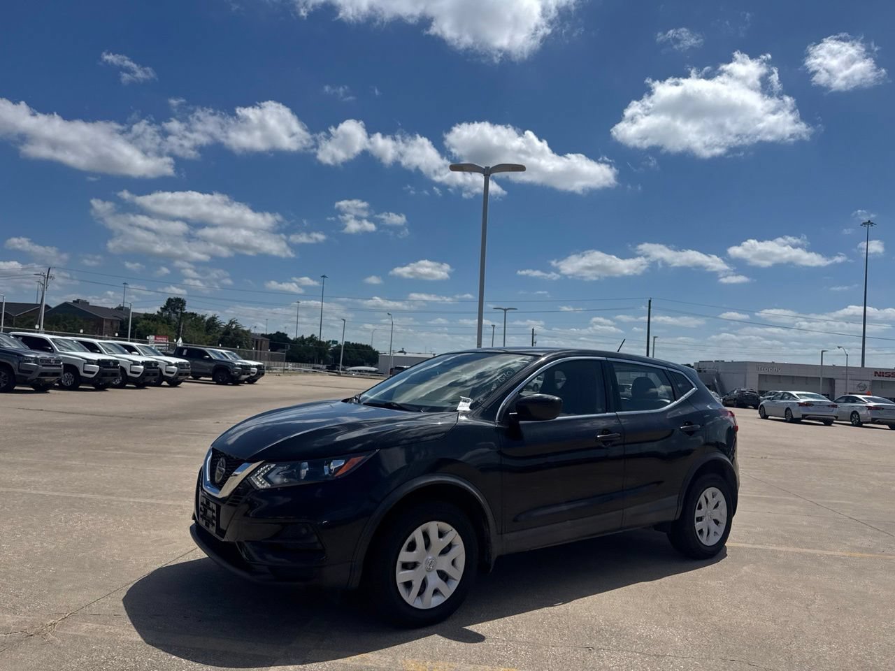 Used 2020 Nissan Rogue Sport S AWD/4WD image 9