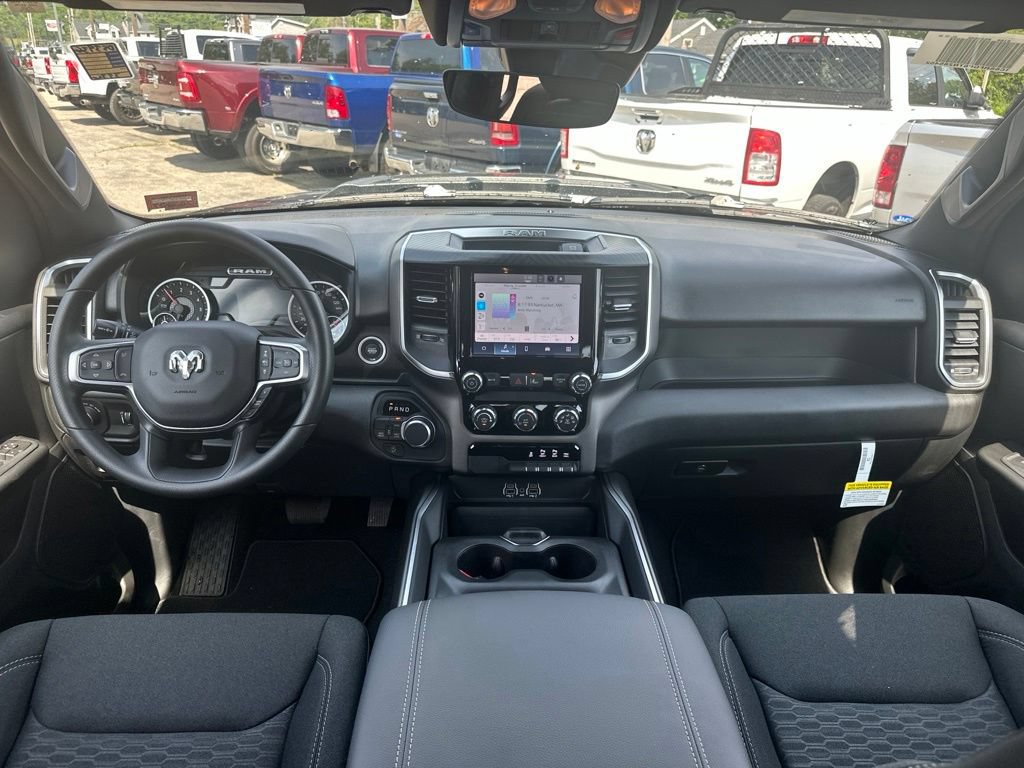 New 2026 RAM 1500 Express AWD/4WD image 13