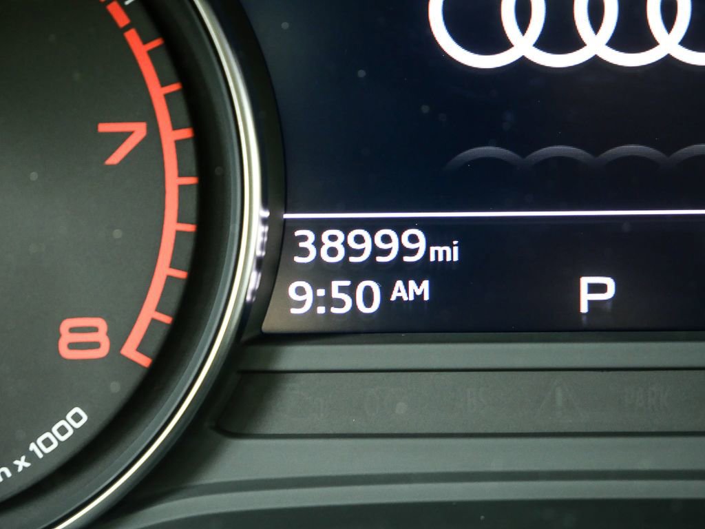 Used 2023 Audi Q5 2.0T Premium w/ Convenience Package image 8