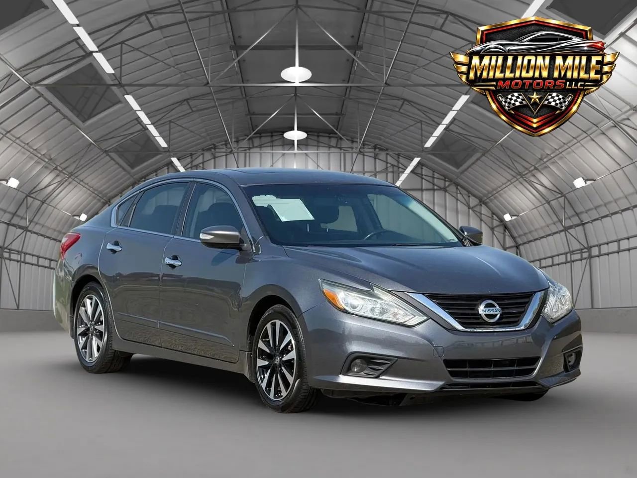 Used 2017 Nissan Altima 2.5 SL w/ Moonroof Package