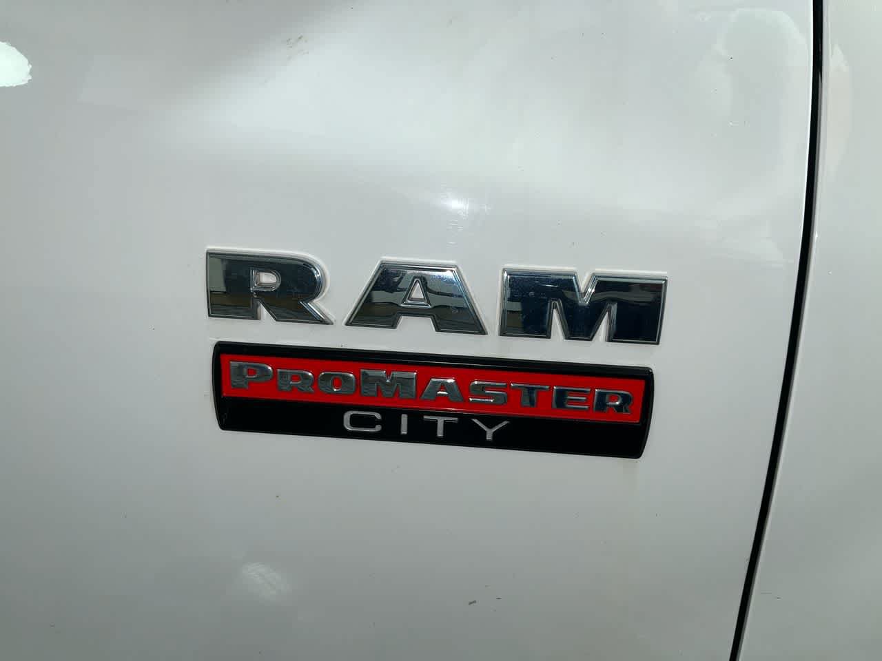 Used 2022 RAM ProMaster City Tradesman FWD image 11