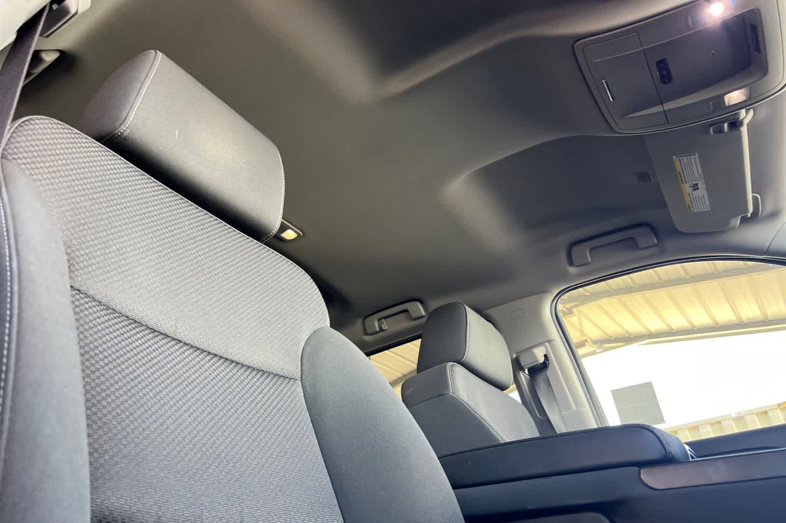 Used 2018 Chevrolet Silverado 1500 LT w/ All Star Edition RWD image 19