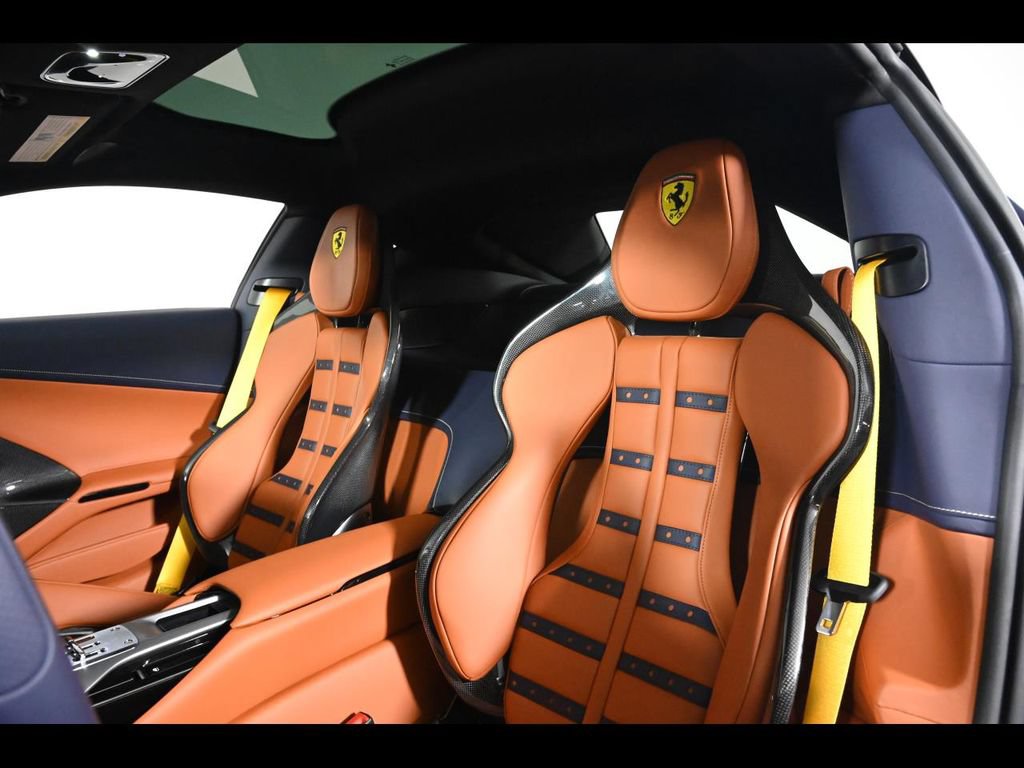 Certified 2025 Ferrari 12Cilindri RWD image 18