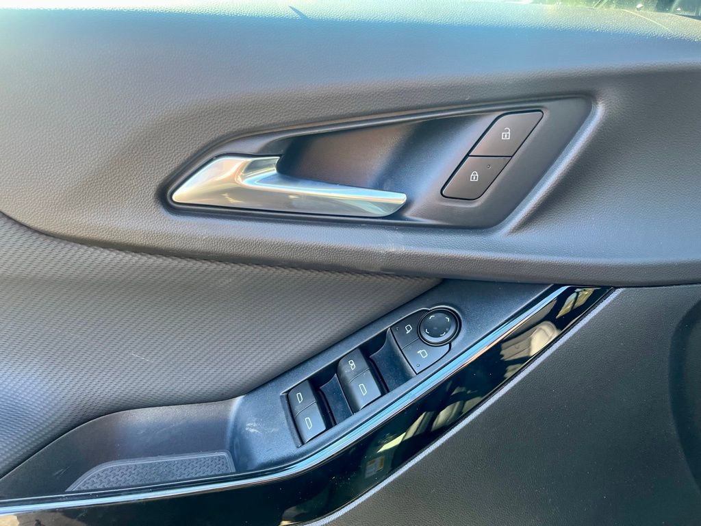 New 2026 Chevrolet Equinox LT w/ Convenience Package II image 10