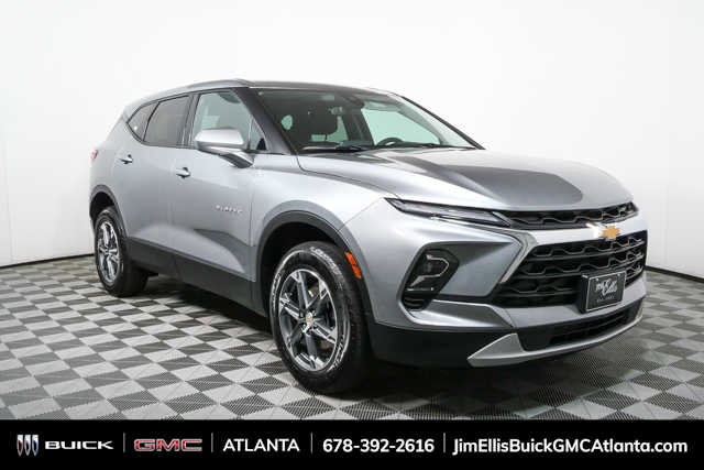 Used 2025 Chevrolet Blazer LT image 1